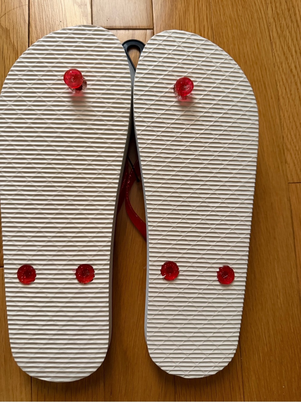 Cherry Bundle Print Flip Flops with Matching Cherry Earrings - NWT - Picture 4 of 4
